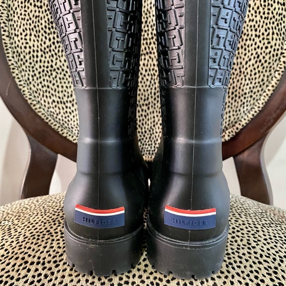 ❌Sold❌Tommy Hilfiger Rainboots - Picture 4 of 12